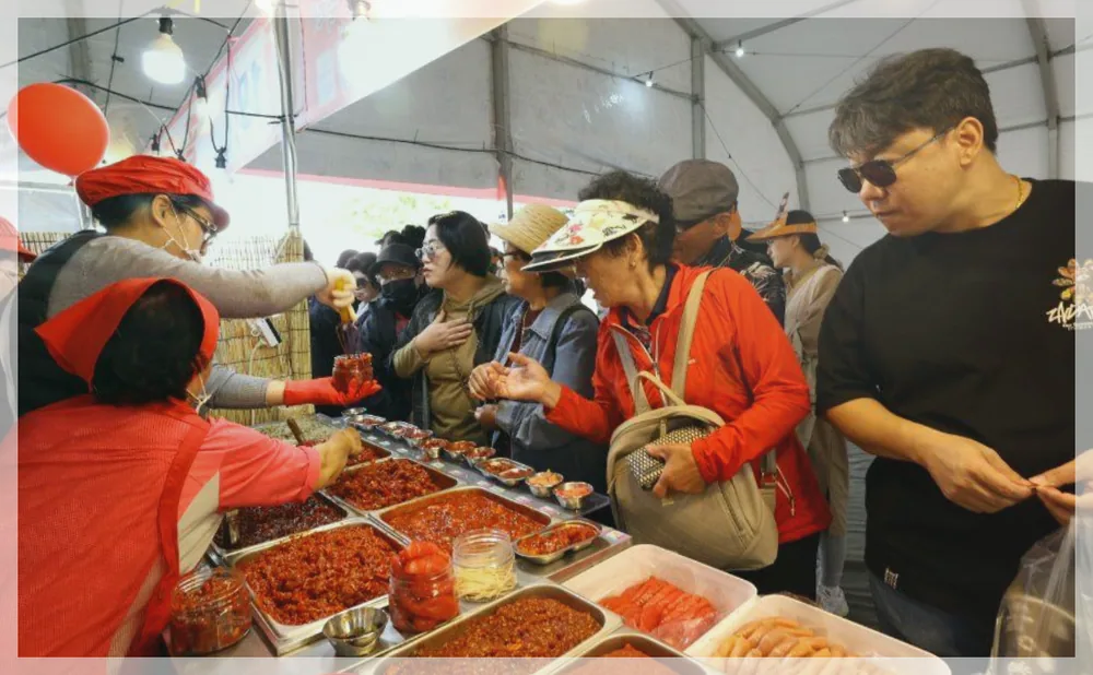 강경젓갈축제 공식 API 제공 축제 사진을 포스트 톤에 맞춰 보정한 이미지