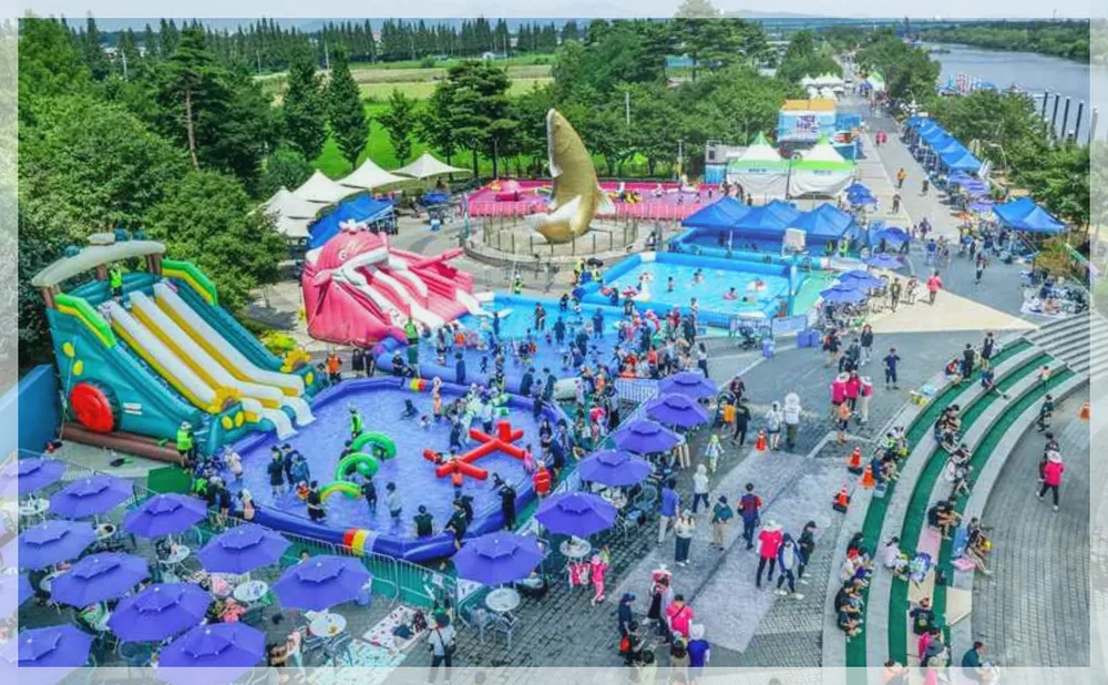 계양아라온워터축제 공식 API 제공 축제 사진을 포스트 톤에 맞춰 보정한 이미지