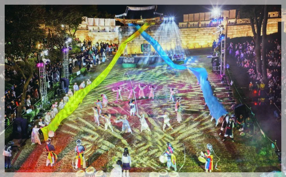 동래읍성역사축제 공식 API 제공 축제 사진을 포스트 톤에 맞춰 보정한 이미지