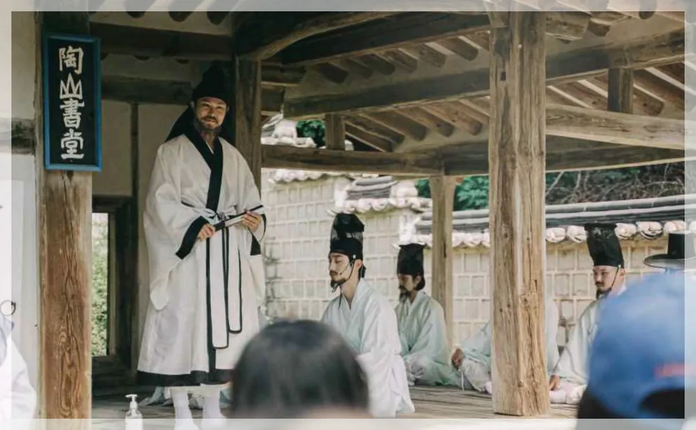 세계유산축전 공식 API 제공 축제 사진을 포스트 톤에 맞춰 보정한 이미지