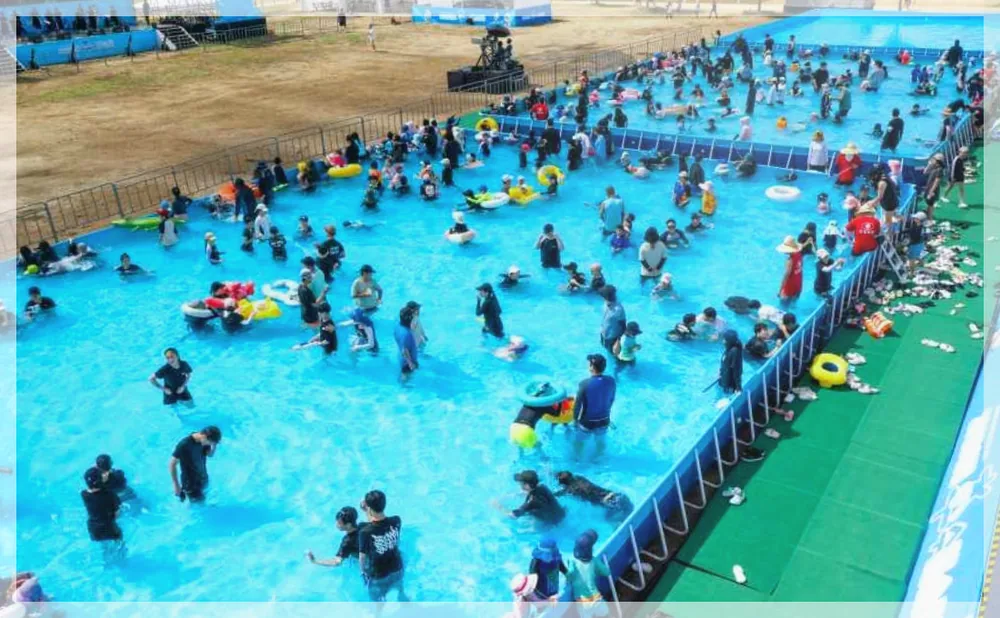안동 수(水)페스타 공식 API 제공 축제 사진을 포스트 톤에 맞춰 보정한 이미지
