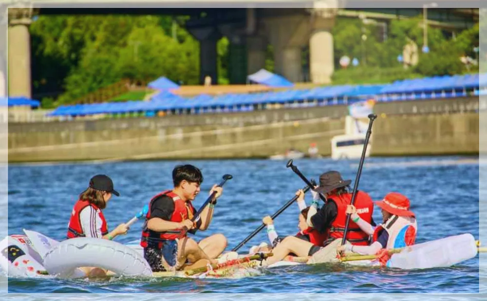 한강페스티벌 공식 API 제공 축제 사진을 포스트 톤에 맞춰 보정한 이미지